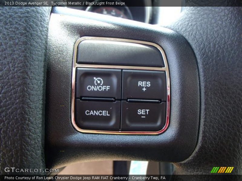 Tungsten Metallic / Black/Light Frost Beige 2013 Dodge Avenger SE