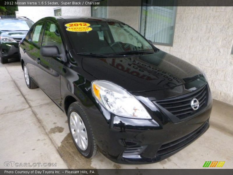 Super Black / Charcoal 2012 Nissan Versa 1.6 S Sedan
