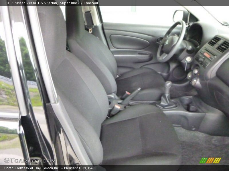 Super Black / Charcoal 2012 Nissan Versa 1.6 S Sedan