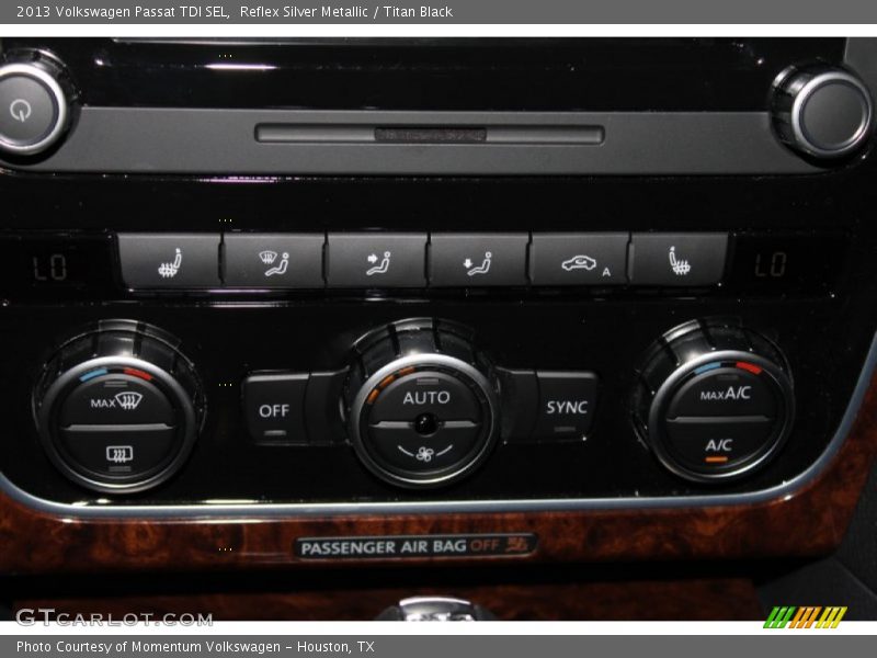 Reflex Silver Metallic / Titan Black 2013 Volkswagen Passat TDI SEL