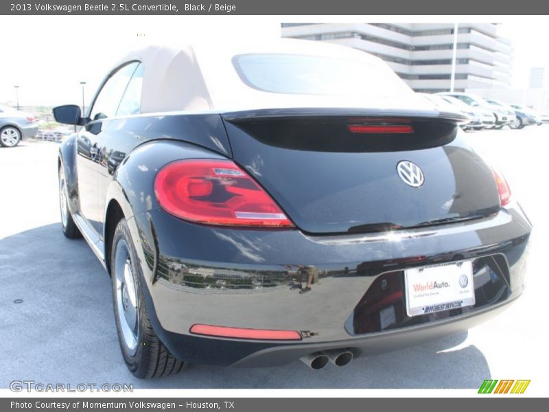 Black / Beige 2013 Volkswagen Beetle 2.5L Convertible
