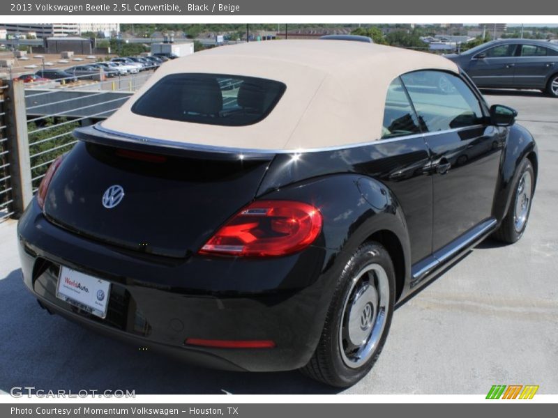 Black / Beige 2013 Volkswagen Beetle 2.5L Convertible