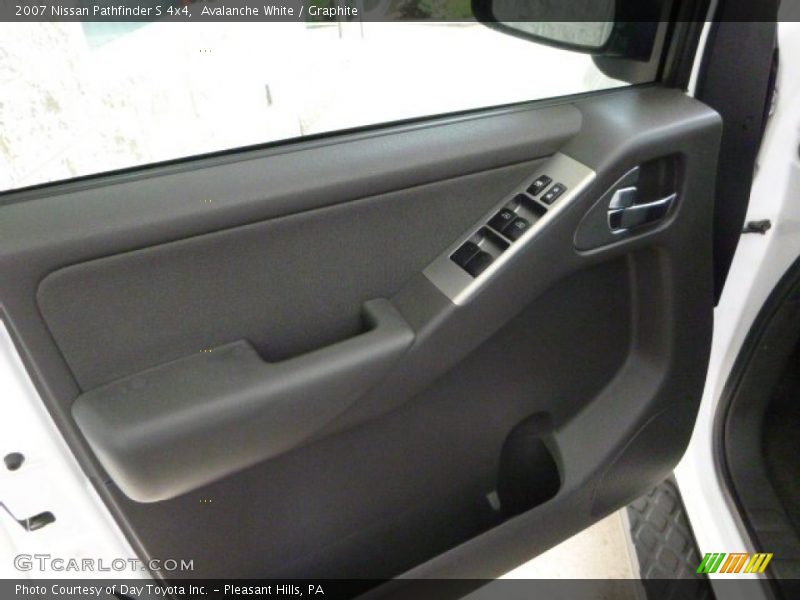 Avalanche White / Graphite 2007 Nissan Pathfinder S 4x4