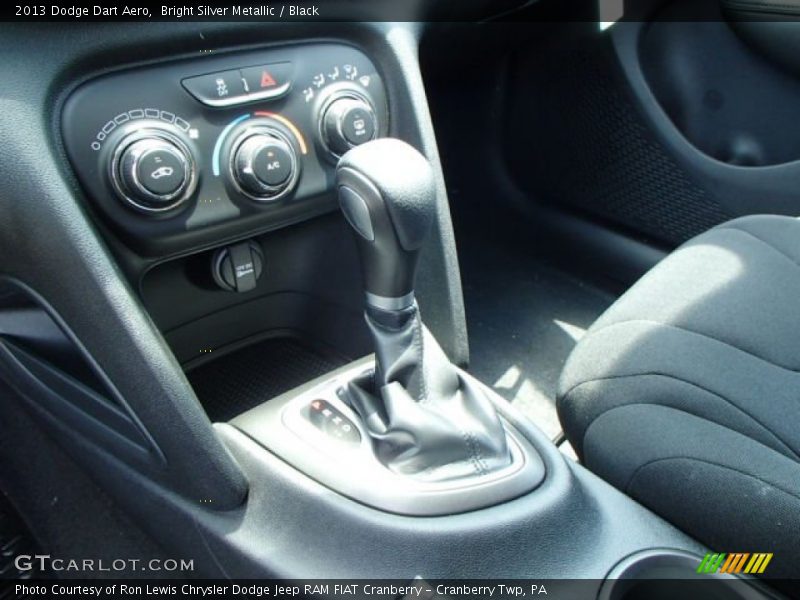 Bright Silver Metallic / Black 2013 Dodge Dart Aero