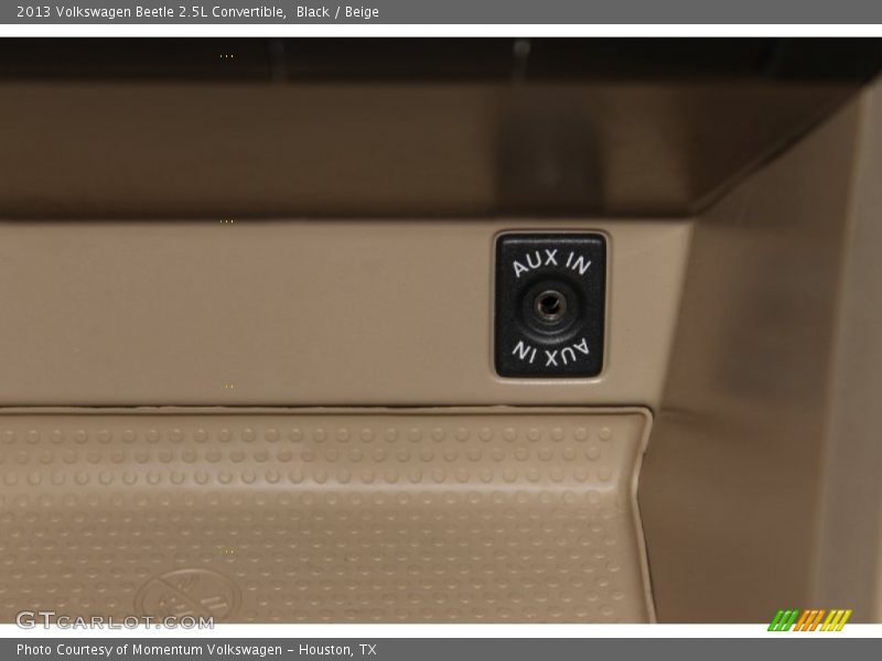 Black / Beige 2013 Volkswagen Beetle 2.5L Convertible