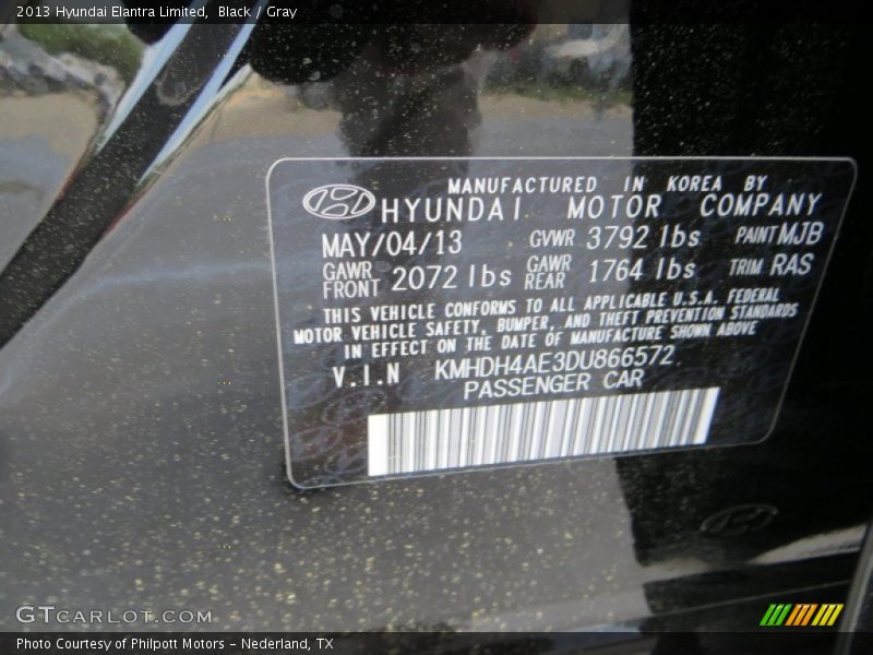 Black / Gray 2013 Hyundai Elantra Limited
