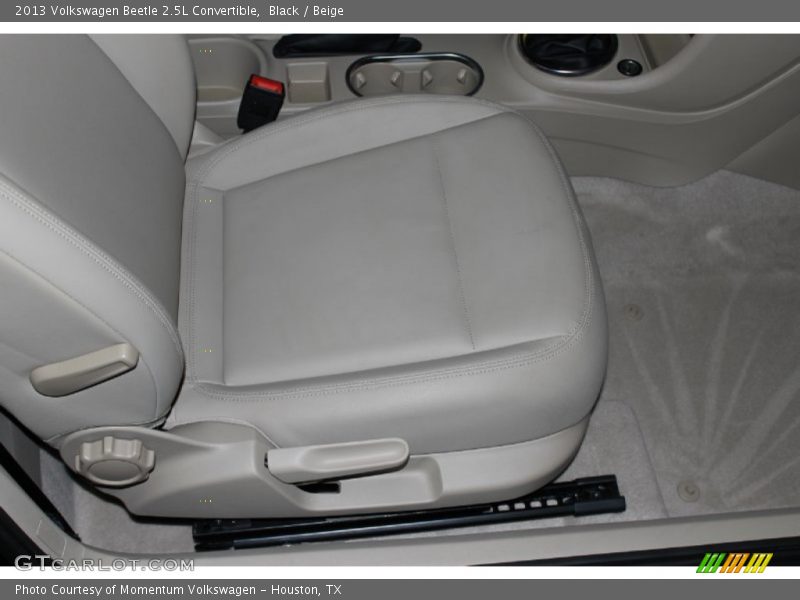 Black / Beige 2013 Volkswagen Beetle 2.5L Convertible
