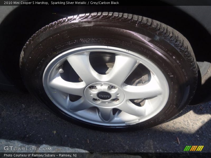 Sparkling Silver Metallic / Grey/Carbon Black 2010 Mini Cooper S Hardtop