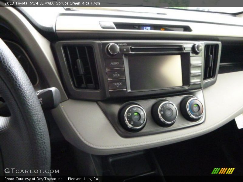 Spruce Green Mica / Ash 2013 Toyota RAV4 LE AWD