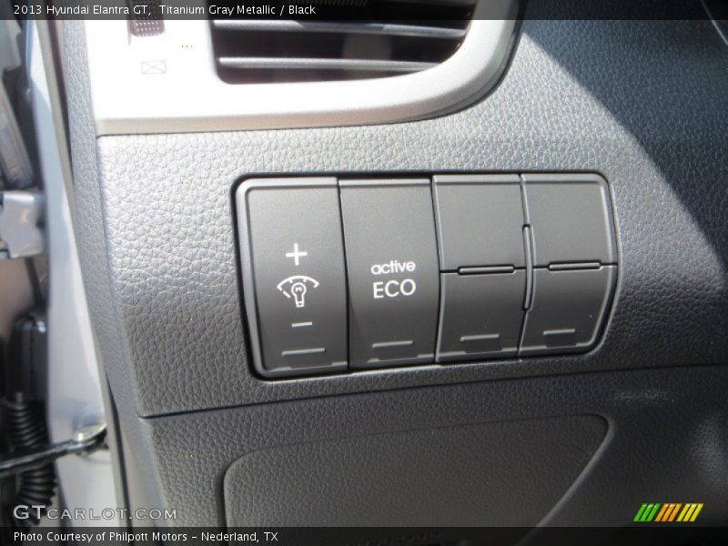 Titanium Gray Metallic / Black 2013 Hyundai Elantra GT