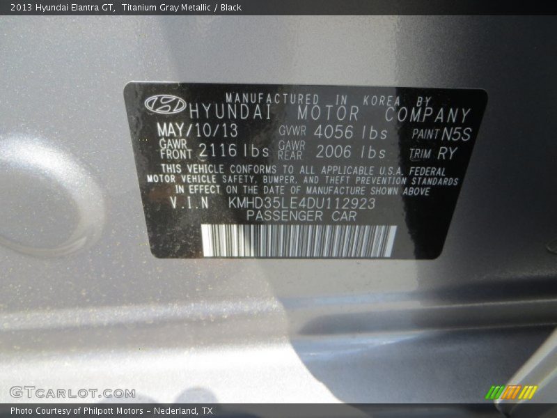 Titanium Gray Metallic / Black 2013 Hyundai Elantra GT