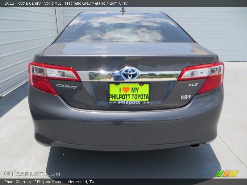 Magnetic Gray Metallic / Light Gray 2013 Toyota Camry Hybrid XLE