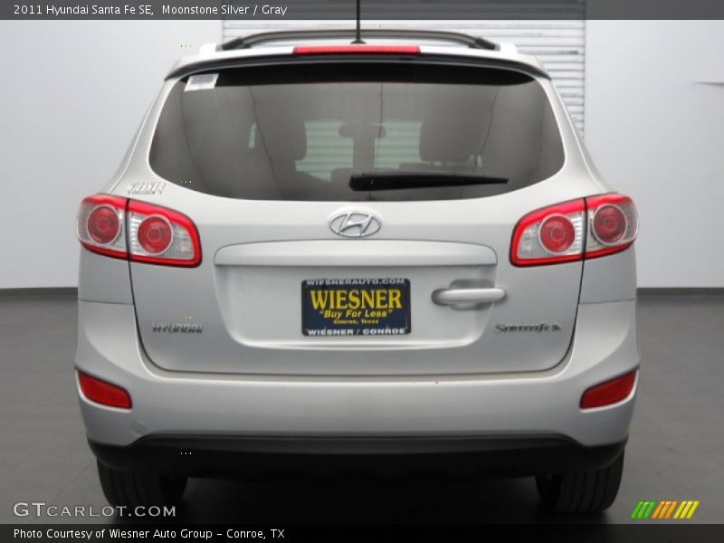 Moonstone Silver / Gray 2011 Hyundai Santa Fe SE