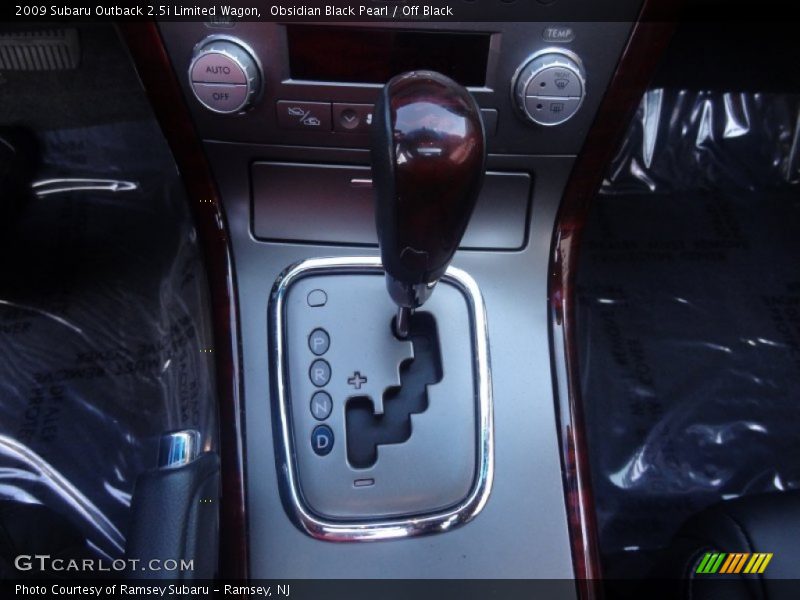 Obsidian Black Pearl / Off Black 2009 Subaru Outback 2.5i Limited Wagon