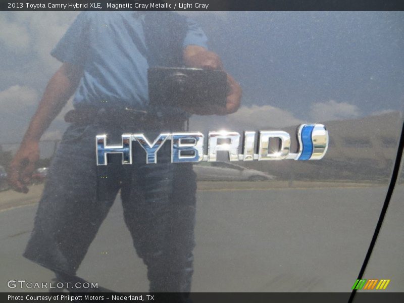 Magnetic Gray Metallic / Light Gray 2013 Toyota Camry Hybrid XLE