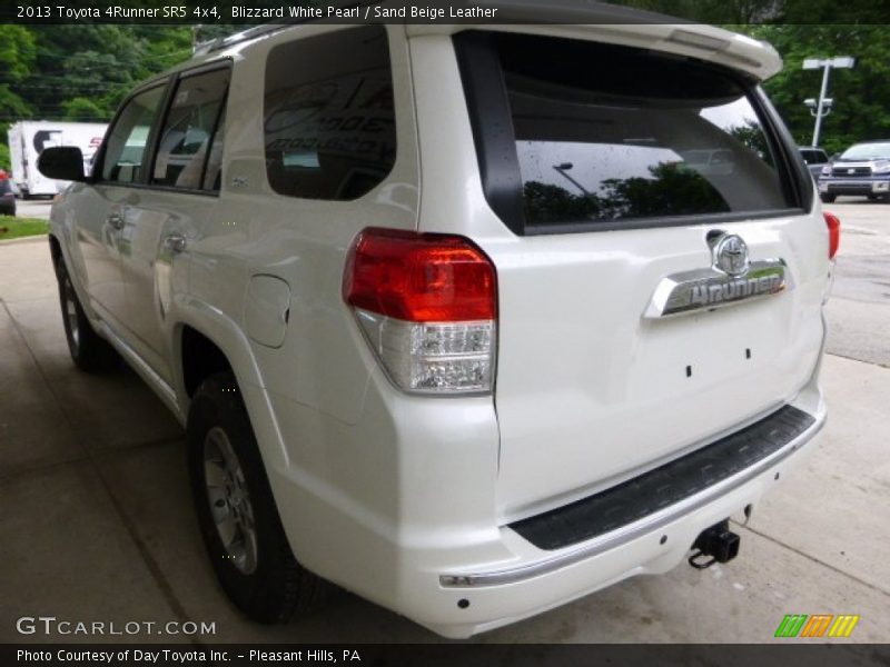 Blizzard White Pearl / Sand Beige Leather 2013 Toyota 4Runner SR5 4x4