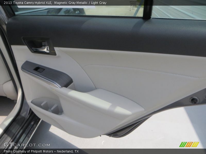 Magnetic Gray Metallic / Light Gray 2013 Toyota Camry Hybrid XLE