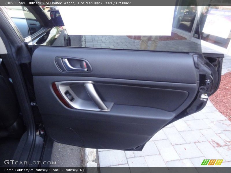 Obsidian Black Pearl / Off Black 2009 Subaru Outback 2.5i Limited Wagon