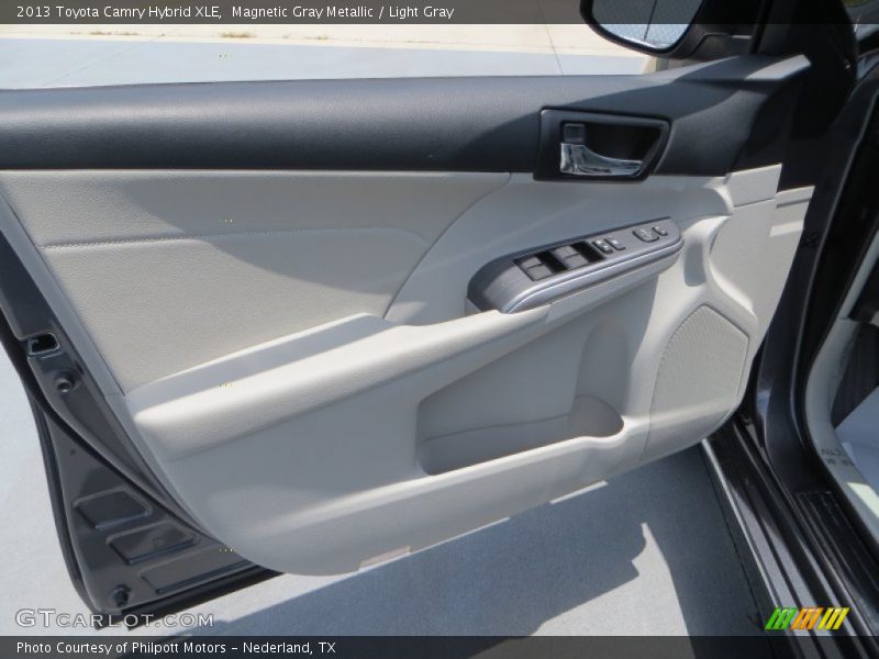 Magnetic Gray Metallic / Light Gray 2013 Toyota Camry Hybrid XLE