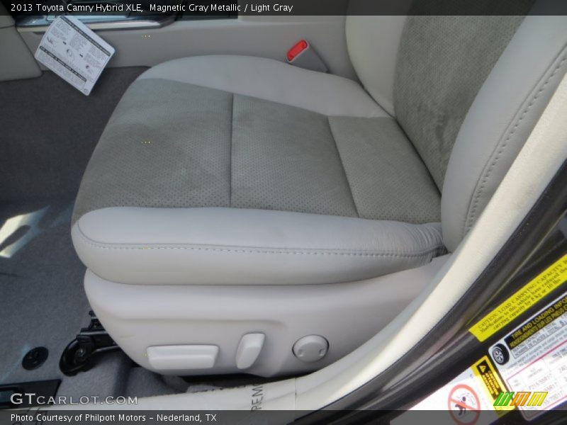 Magnetic Gray Metallic / Light Gray 2013 Toyota Camry Hybrid XLE