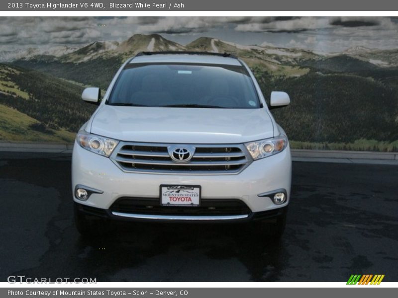 Blizzard White Pearl / Ash 2013 Toyota Highlander V6 4WD