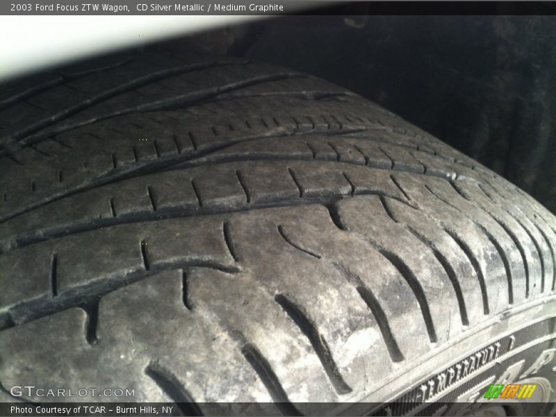 CD Silver Metallic / Medium Graphite 2003 Ford Focus ZTW Wagon