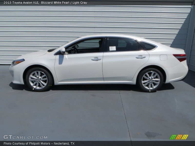 Blizzard White Pearl / Light Gray 2013 Toyota Avalon XLE