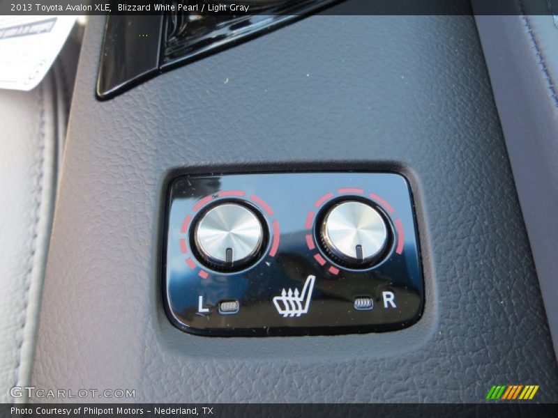Blizzard White Pearl / Light Gray 2013 Toyota Avalon XLE