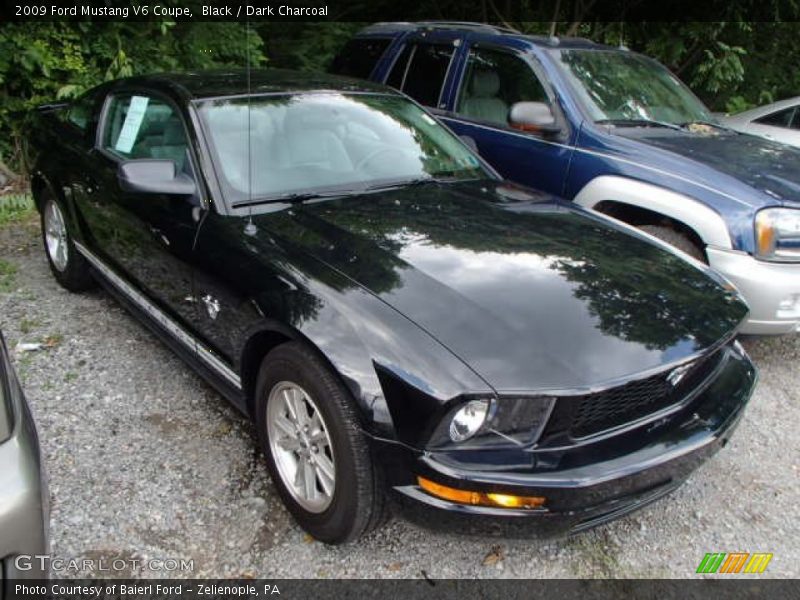 Black / Dark Charcoal 2009 Ford Mustang V6 Coupe
