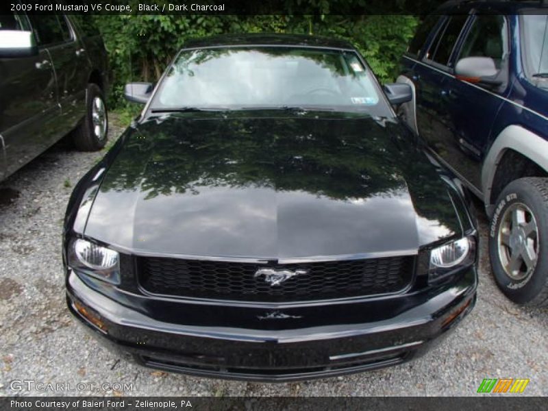 Black / Dark Charcoal 2009 Ford Mustang V6 Coupe