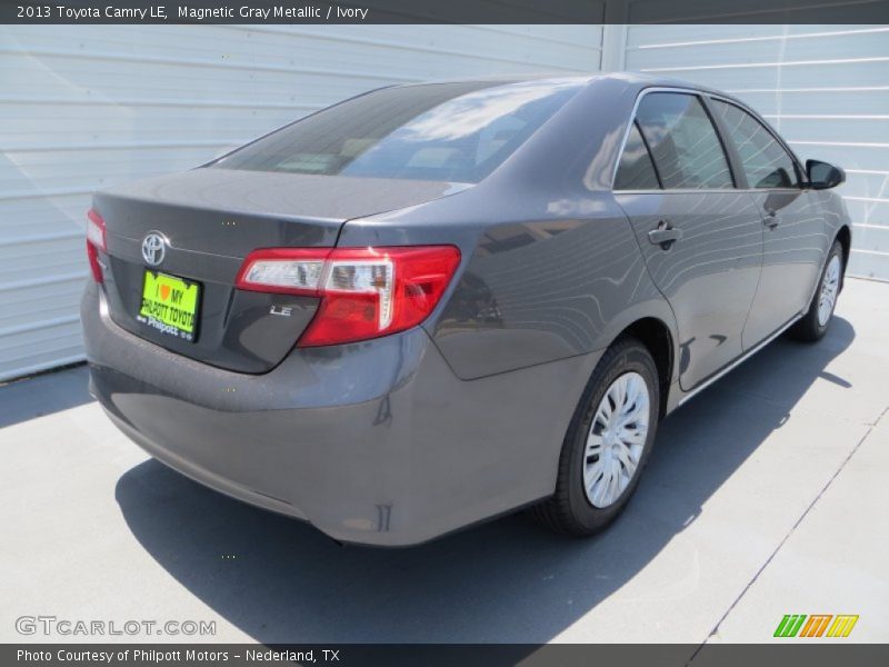 Magnetic Gray Metallic / Ivory 2013 Toyota Camry LE