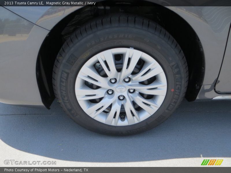 Magnetic Gray Metallic / Ivory 2013 Toyota Camry LE