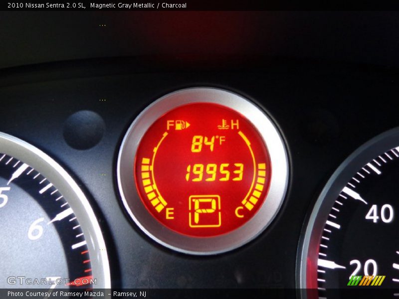 Magnetic Gray Metallic / Charcoal 2010 Nissan Sentra 2.0 SL