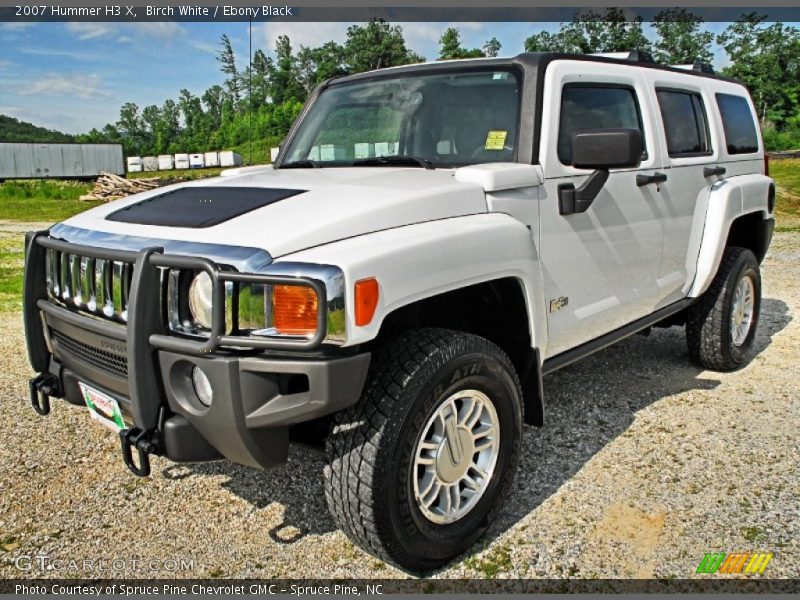Front 3/4 View of 2007 H3 X