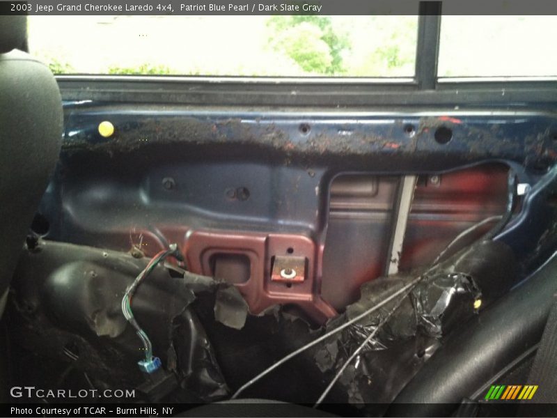 Patriot Blue Pearl / Dark Slate Gray 2003 Jeep Grand Cherokee Laredo 4x4