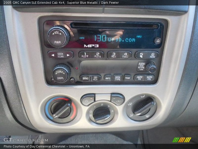 Controls of 2005 Canyon SLE Extended Cab 4x4