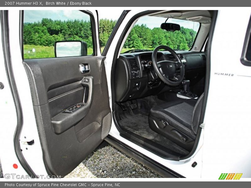 Birch White / Ebony Black 2007 Hummer H3 X