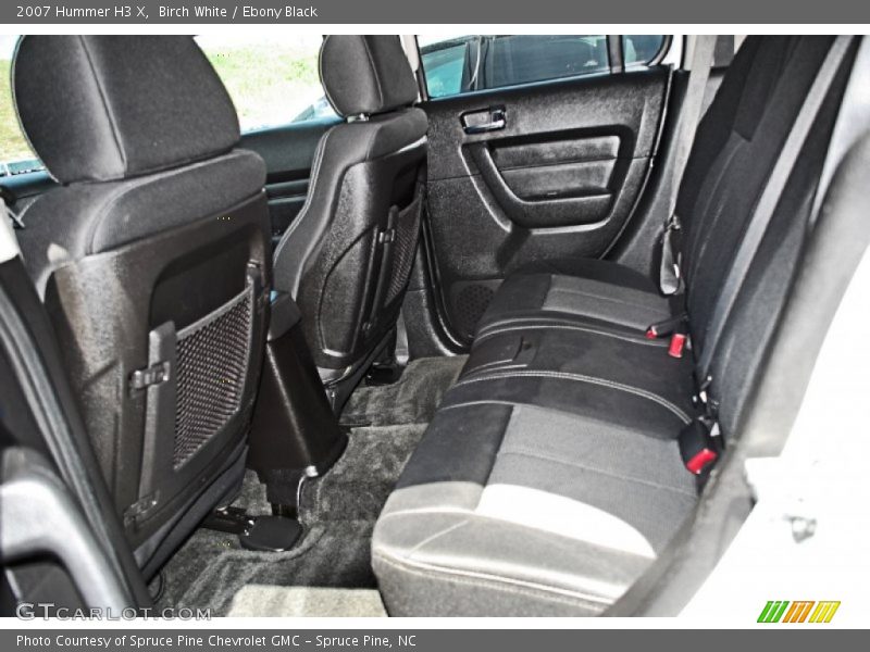 Rear Seat of 2007 H3 X