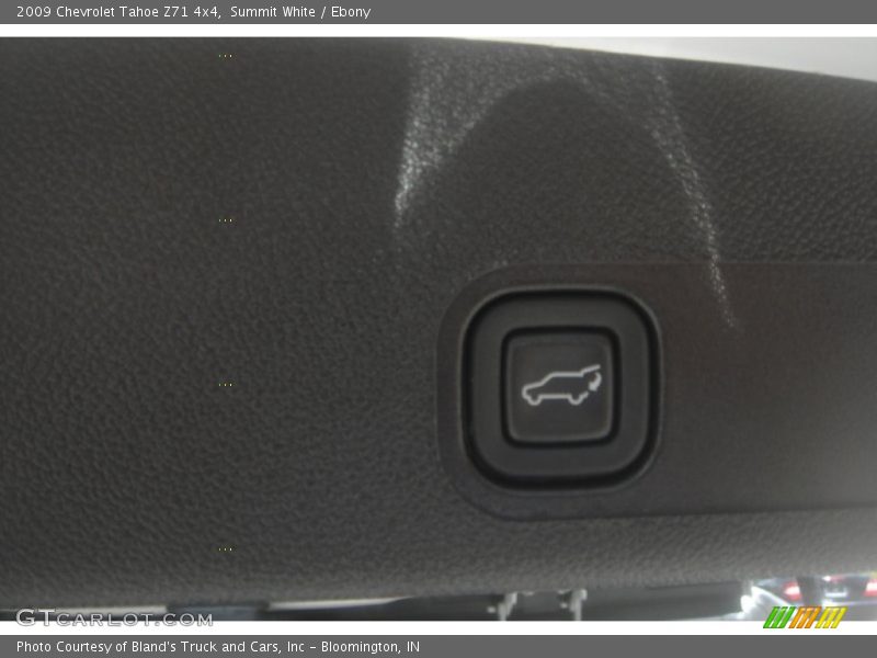 Summit White / Ebony 2009 Chevrolet Tahoe Z71 4x4
