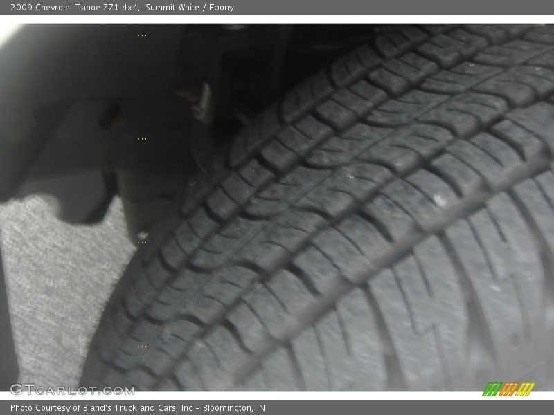 Summit White / Ebony 2009 Chevrolet Tahoe Z71 4x4