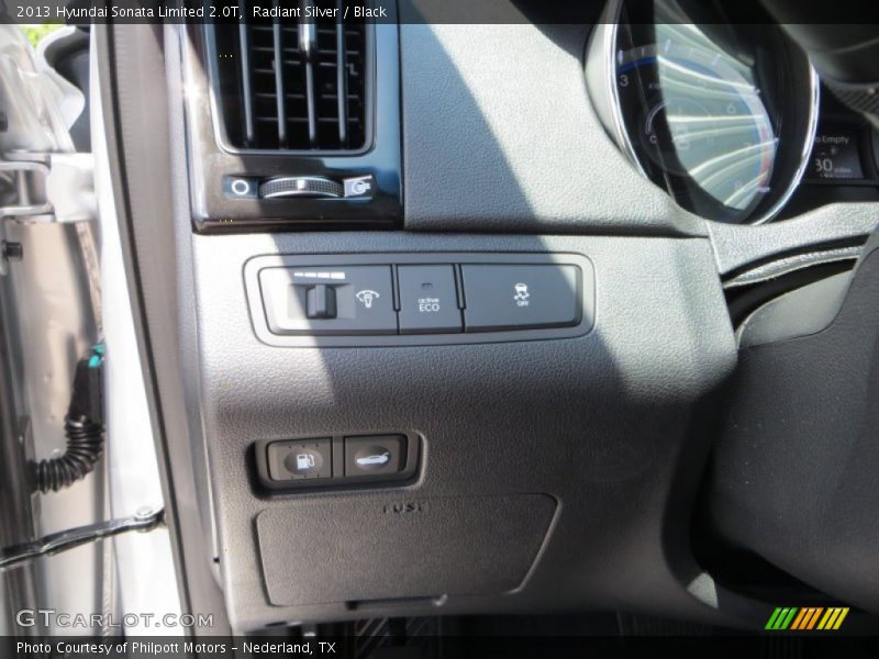 Radiant Silver / Black 2013 Hyundai Sonata Limited 2.0T