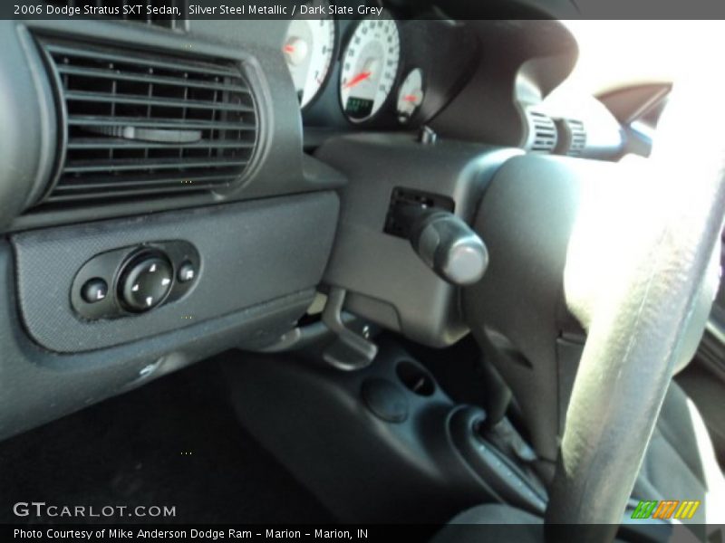 Silver Steel Metallic / Dark Slate Grey 2006 Dodge Stratus SXT Sedan