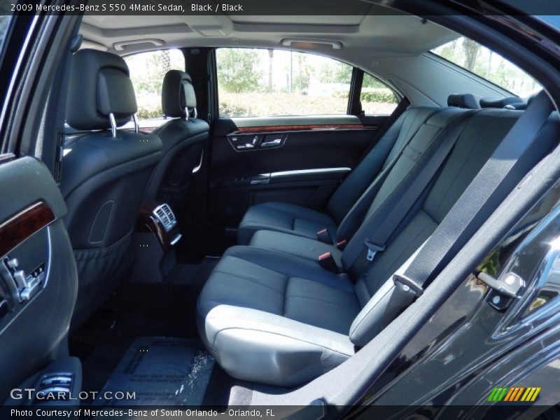 Black / Black 2009 Mercedes-Benz S 550 4Matic Sedan
