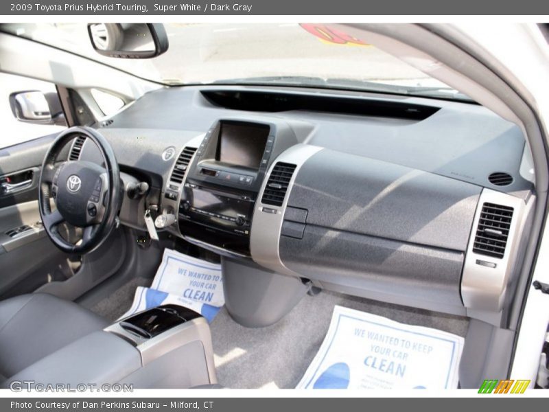 Super White / Dark Gray 2009 Toyota Prius Hybrid Touring