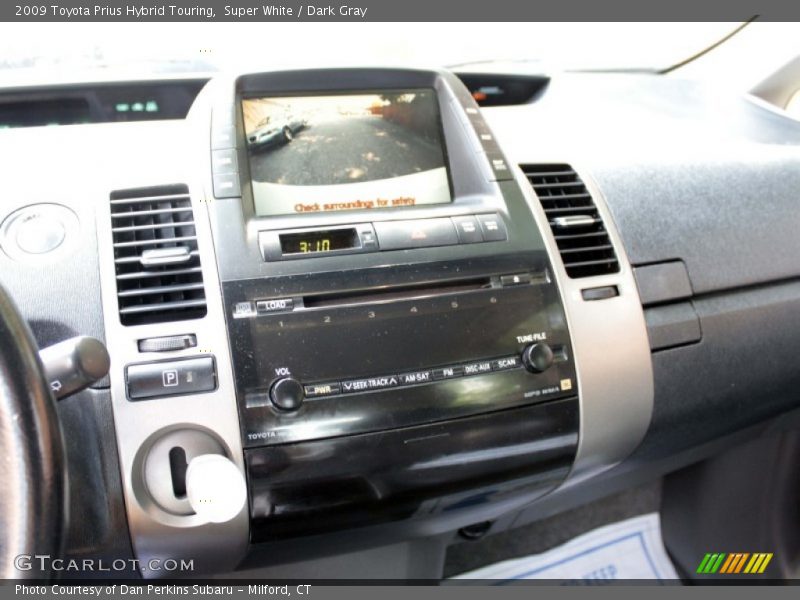 Super White / Dark Gray 2009 Toyota Prius Hybrid Touring