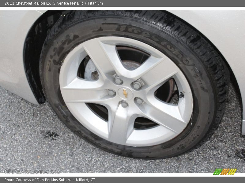 Silver Ice Metallic / Titanium 2011 Chevrolet Malibu LS