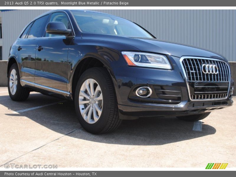 Moonlight Blue Metallic / Pistachio Beige 2013 Audi Q5 2.0 TFSI quattro