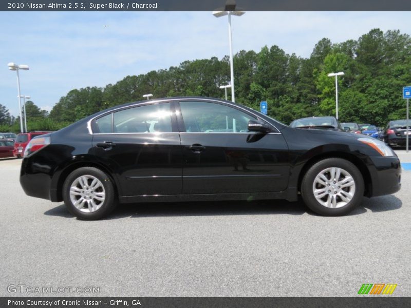 Super Black / Charcoal 2010 Nissan Altima 2.5 S