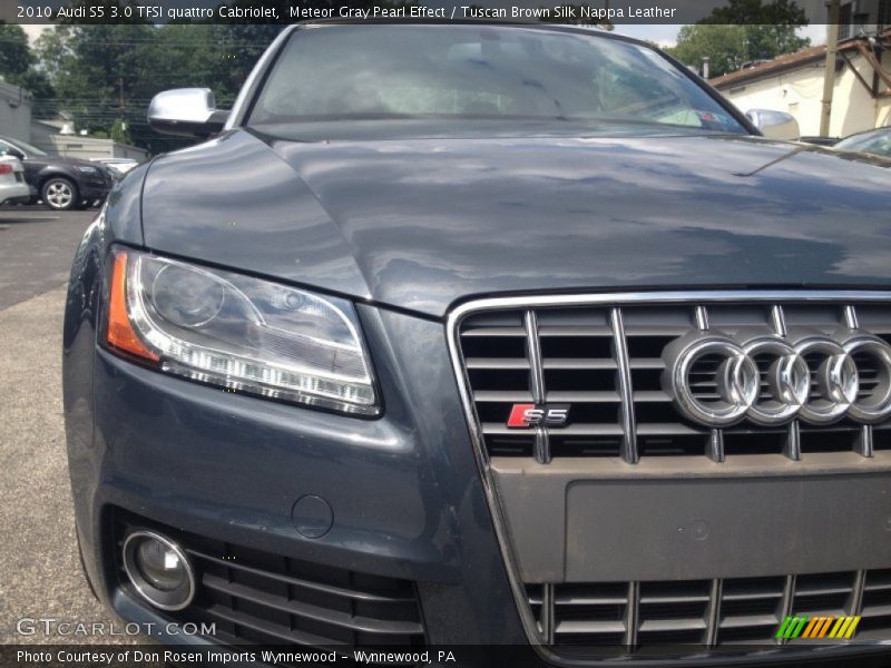 Meteor Gray Pearl Effect / Tuscan Brown Silk Nappa Leather 2010 Audi S5 3.0 TFSI quattro Cabriolet