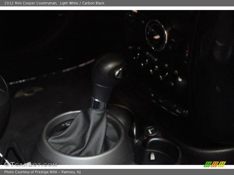 Light White / Carbon Black 2012 Mini Cooper Countryman